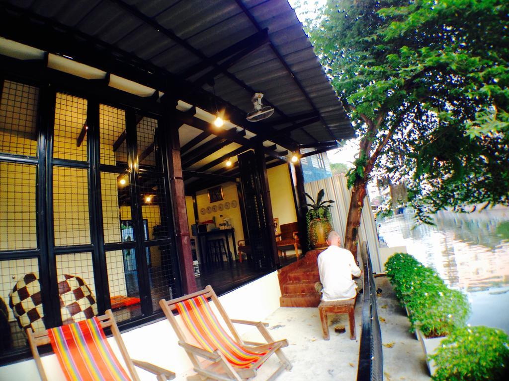 Viman Guesthouse Bangkok Exteriör bild